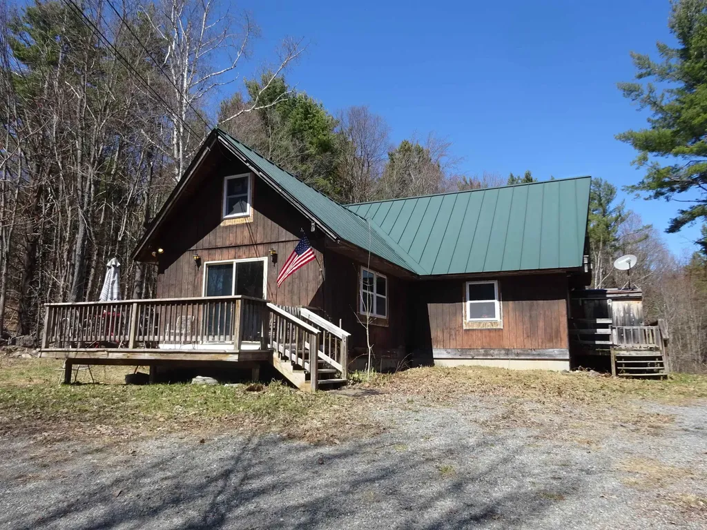 411 Senna Road Cavendish VT 05142
