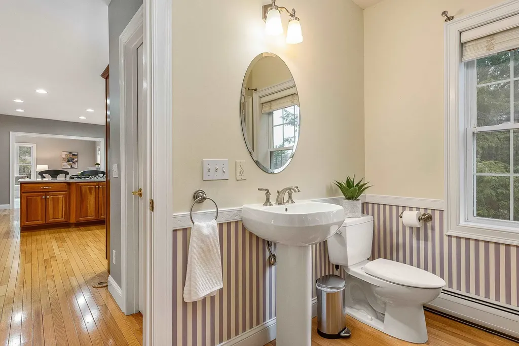 4 Juniper Drive Stratham NH 03885