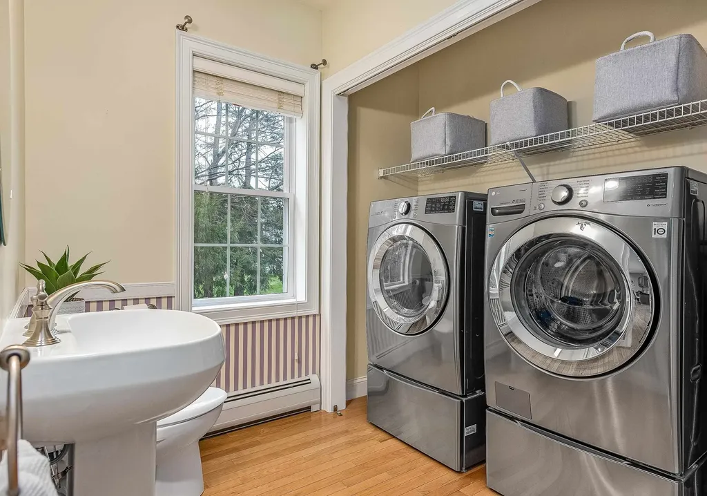 4 Juniper Drive Stratham NH 03885