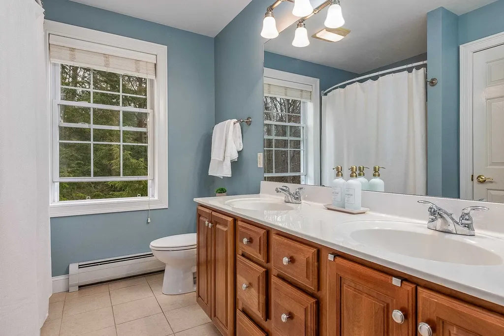 4 Juniper Drive Stratham NH 03885