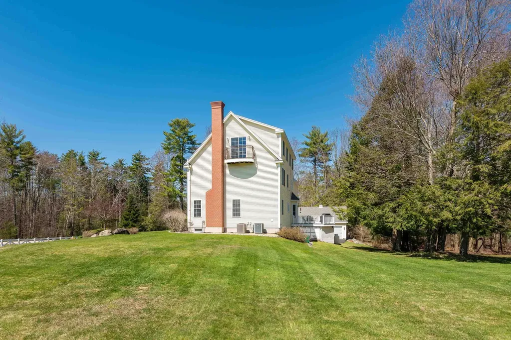 4 Juniper Drive Stratham NH 03885