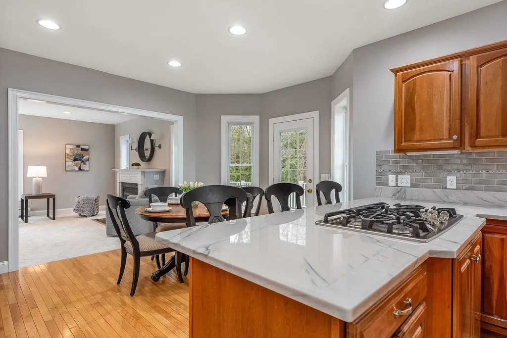 4 Juniper Drive Stratham NH 03885