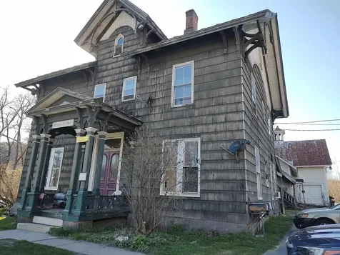 21 Peavine Boulevard Bethel VT 05032