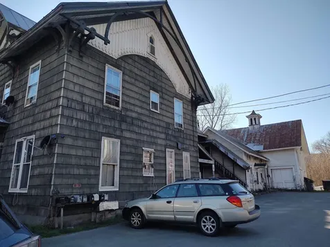 21 Peavine Boulevard Bethel VT 05032
