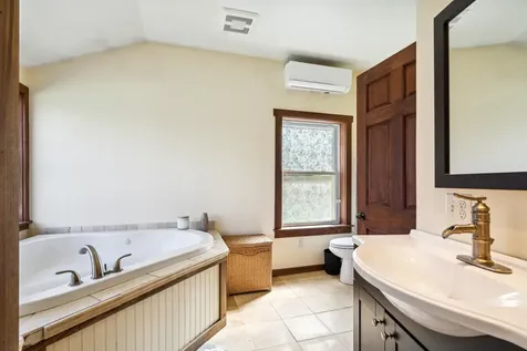 2347 Gee Hill Road Royalton VT 05068