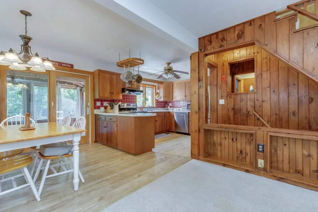 108 Couchtown Road Warner NH 03278