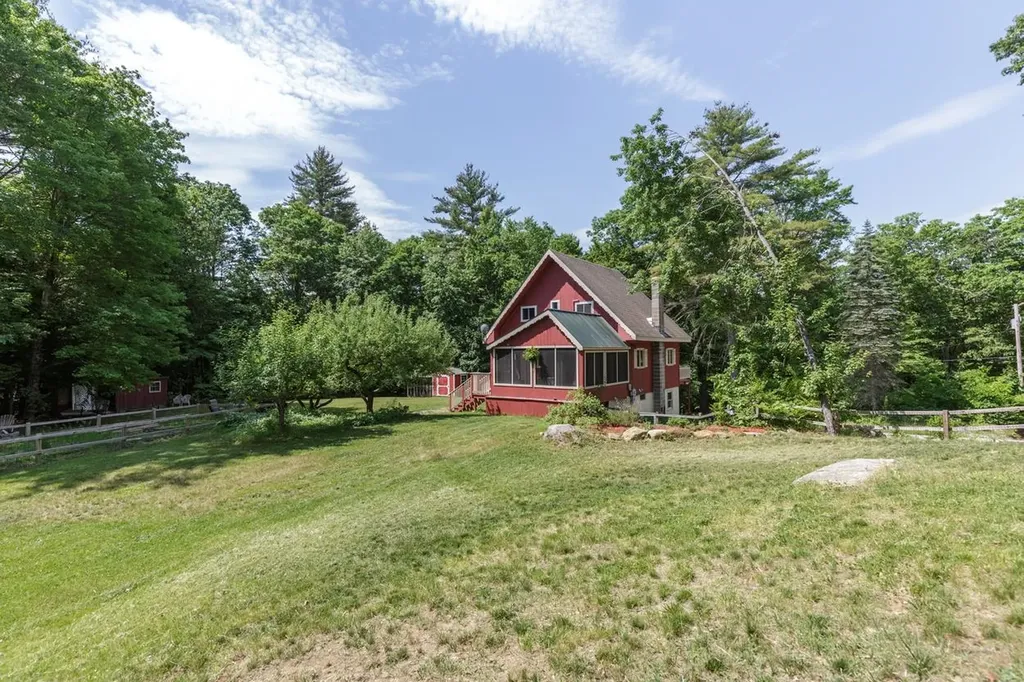 108 Couchtown Road Warner NH 03278