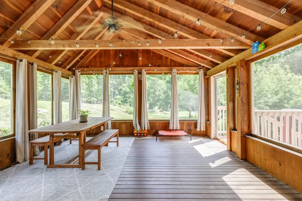 108 Couchtown Road Warner NH 03278