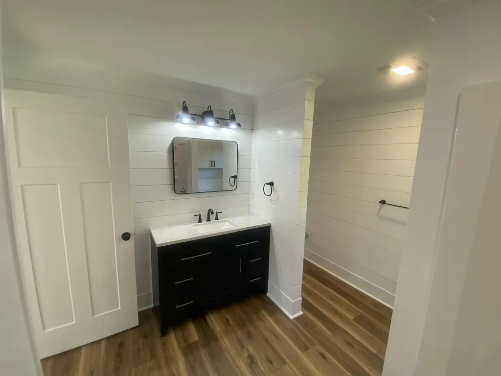 95 Massachusetts Avenue Laconia NH 03246