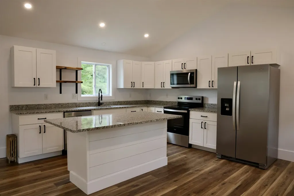 95 Massachusetts Avenue Laconia NH 03246