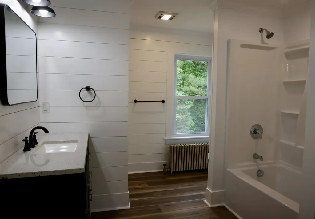 95 Massachusetts Avenue Laconia NH 03246