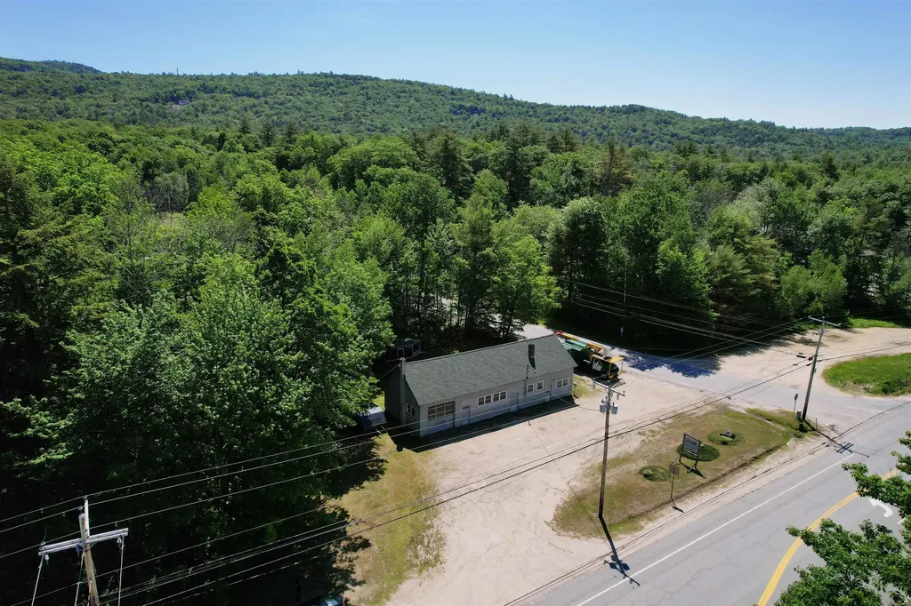 442 Mayhew Turnpike Bridgewater NH 03222
