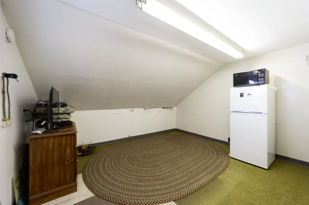 442 Mayhew Turnpike Bridgewater NH 03222