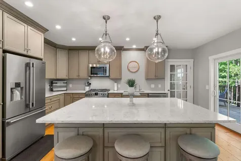 476 Thomas Lane Stowe VT 05672