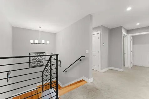 476 Thomas Lane Stowe VT 05672