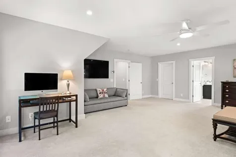 476 Thomas Lane Stowe VT 05672