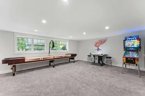 476 Thomas Lane Stowe VT 05672