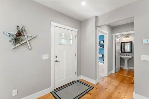 476 Thomas Lane Stowe VT 05672