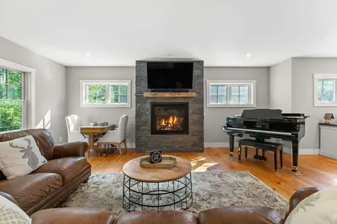 476 Thomas Lane Stowe VT 05672
