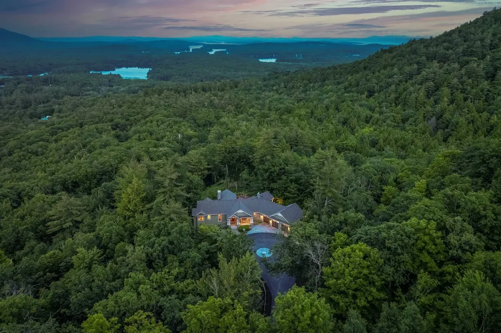 95 Bears Nest Trail Moultonborough NH 03254