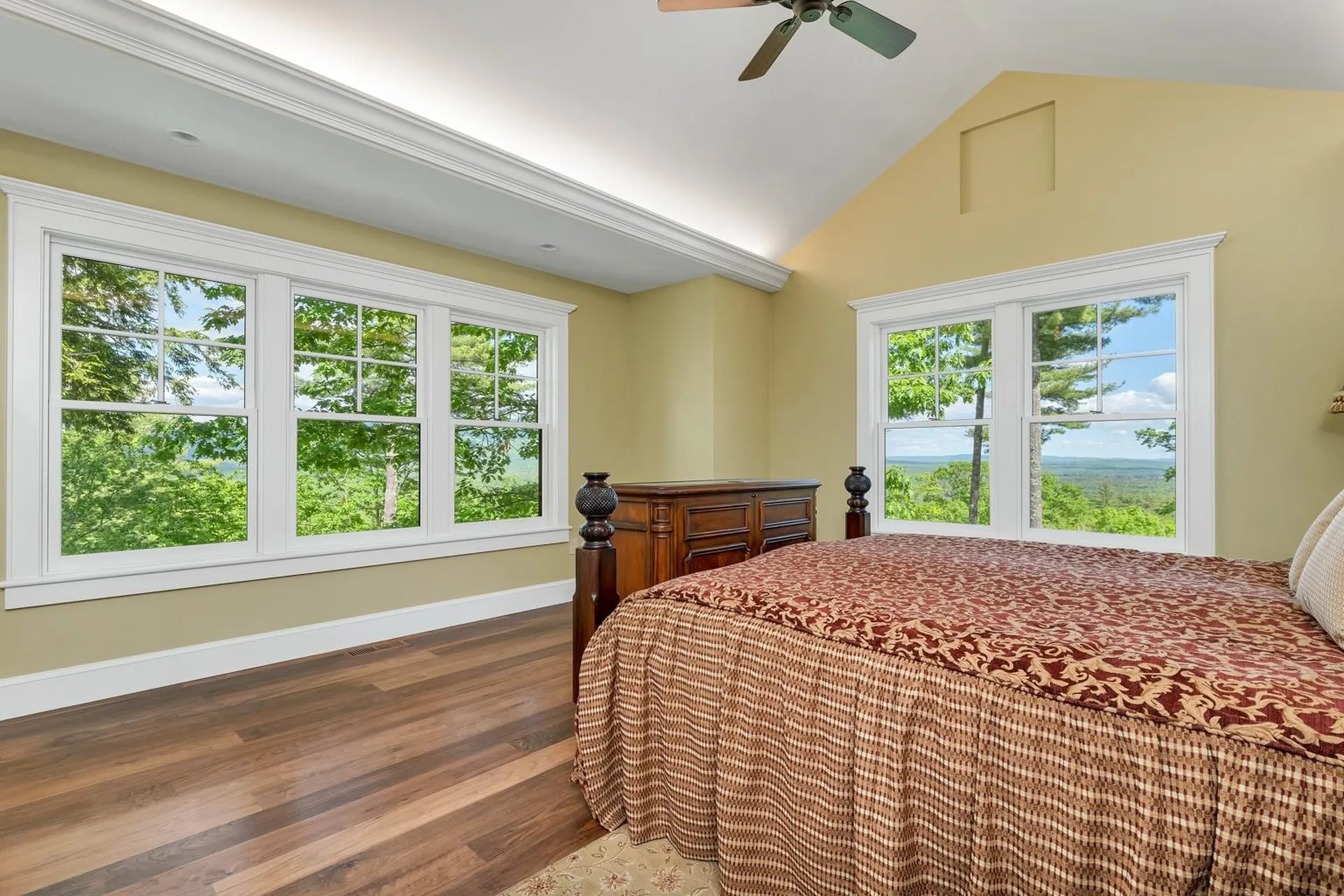 95 Bears Nest Trail Moultonborough NH 03254