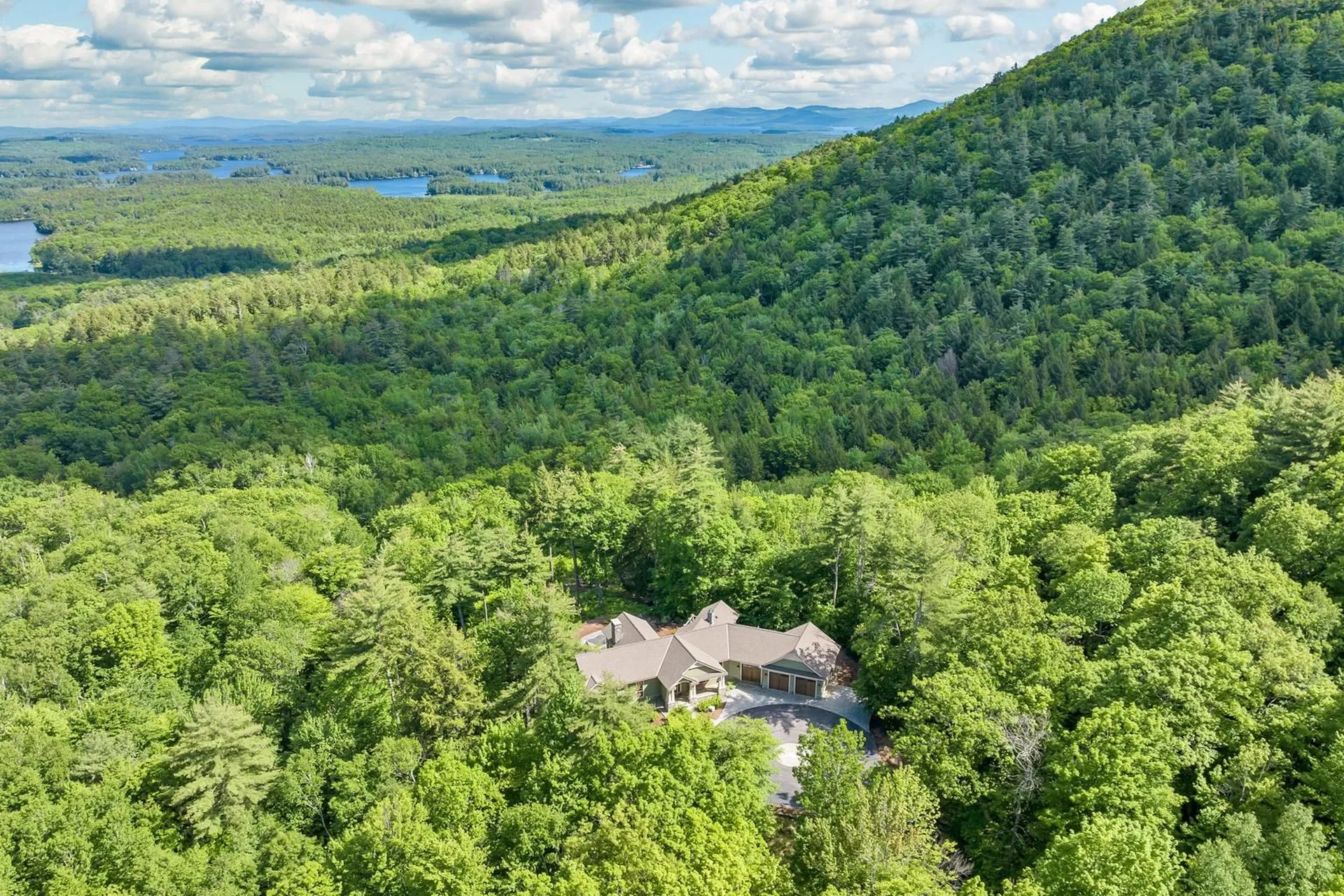 95 Bears Nest Trail Moultonborough NH 03254