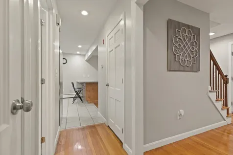 17 Nakomo Drive Litchfield NH 03052-2418
