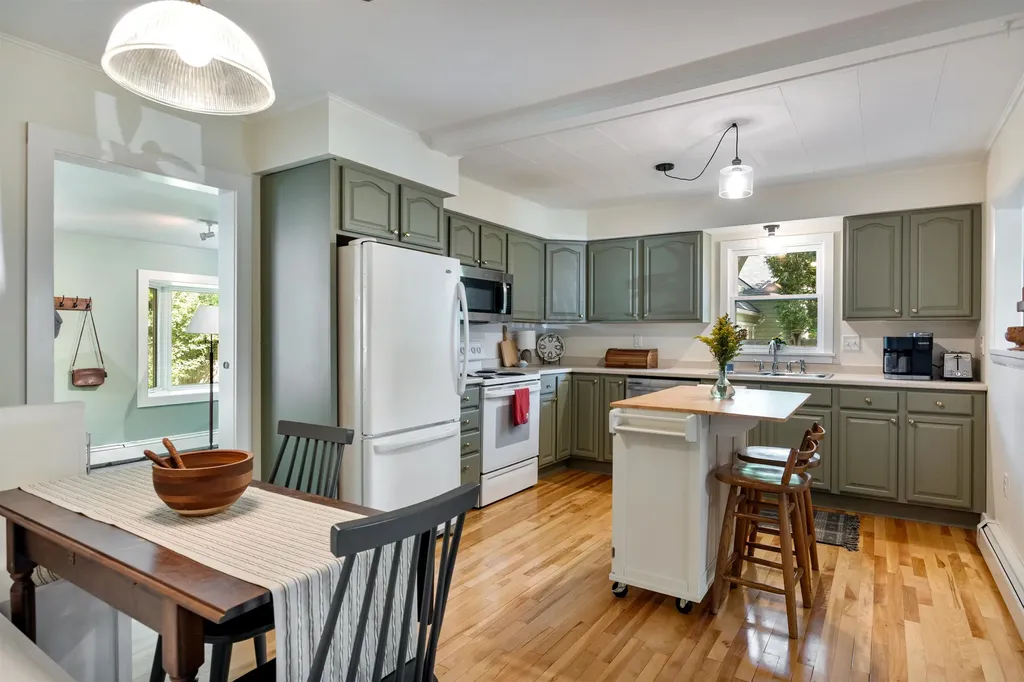 59 Poirier Place Burlington VT 05408