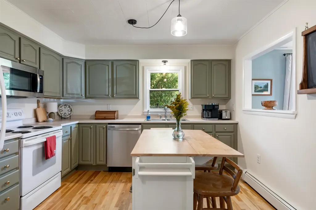 59 Poirier Place Burlington VT 05408