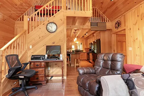 173 Perleys Lane Lyndon VT 05851
