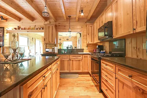 173 Perleys Lane Lyndon VT 05851