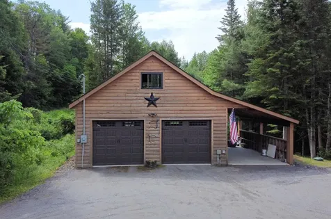 173 Perleys Lane Lyndon VT 05851