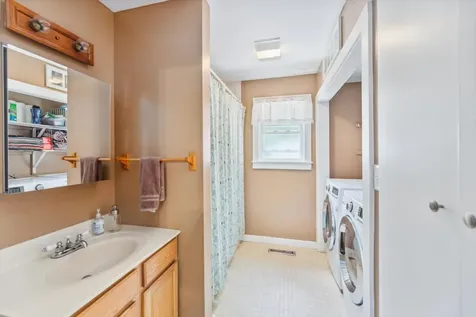 19 Hillcrest Street Keene NH 03431