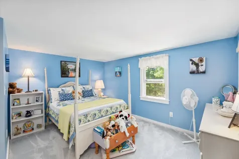 19 Hillcrest Street Keene NH 03431