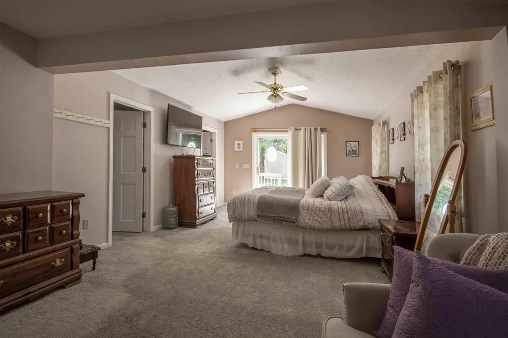 1 Carmel Drive Londonderry NH 03053
