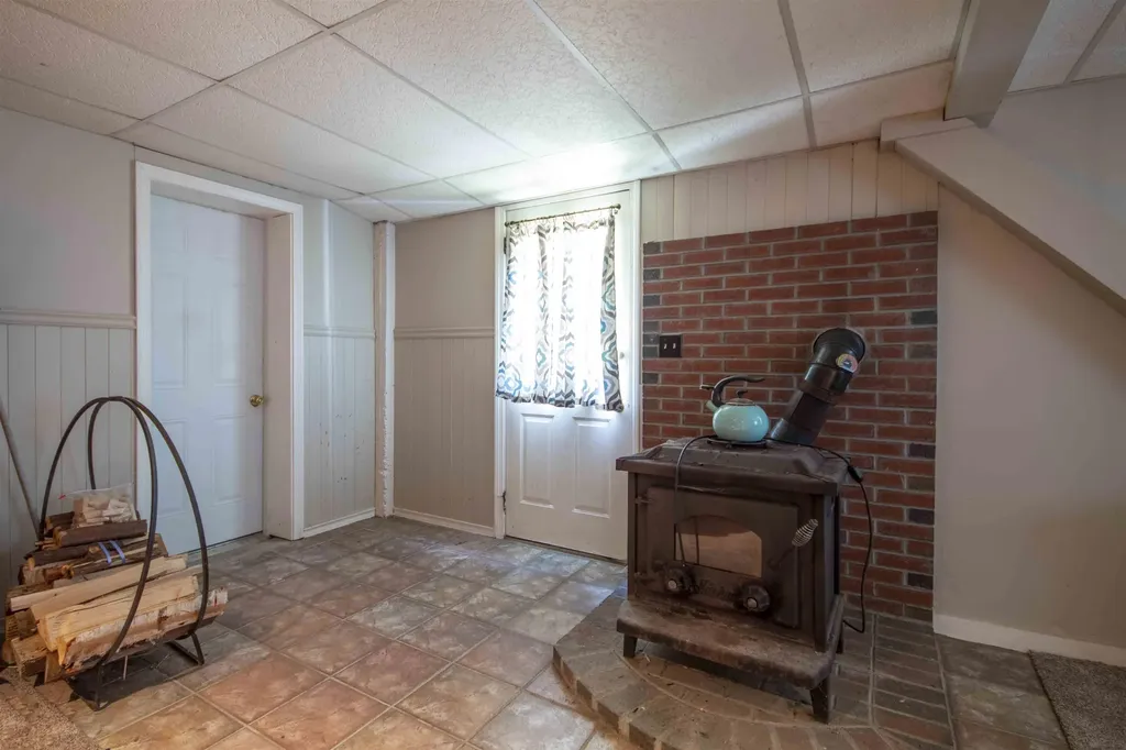 1 Carmel Drive Londonderry NH 03053