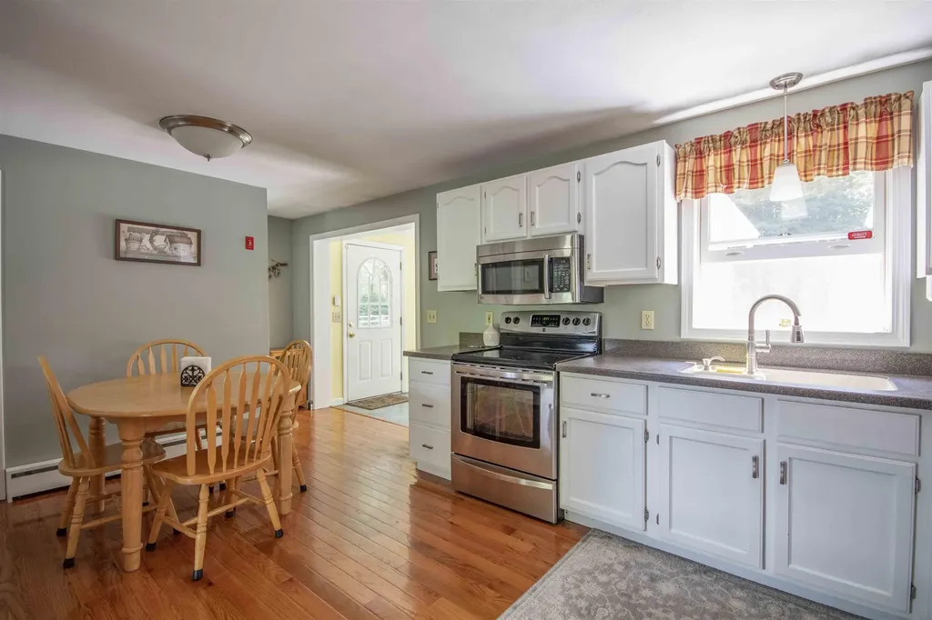 1 Carmel Drive Londonderry NH 03053
