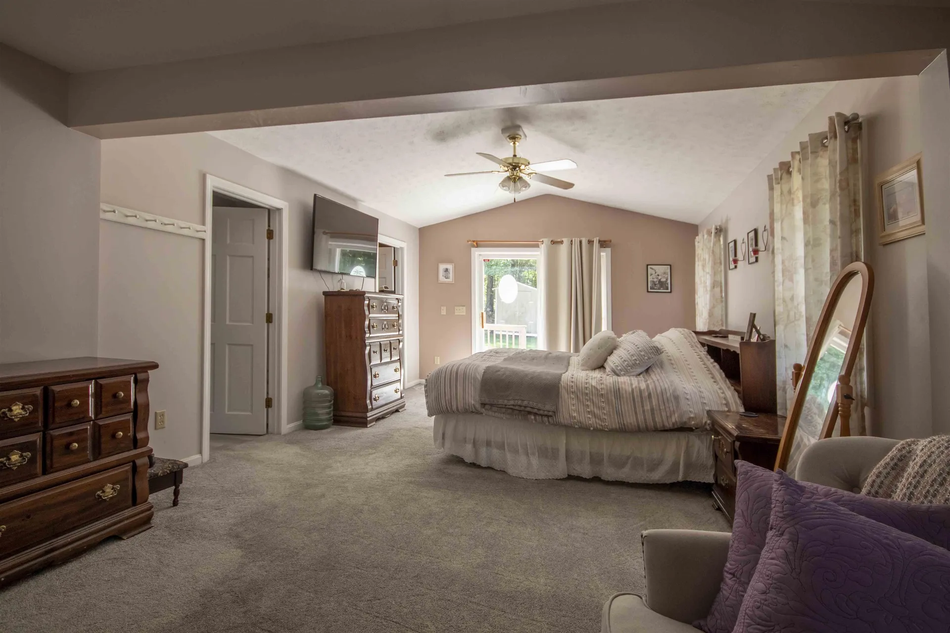 1 Carmel Drive Londonderry NH 03053