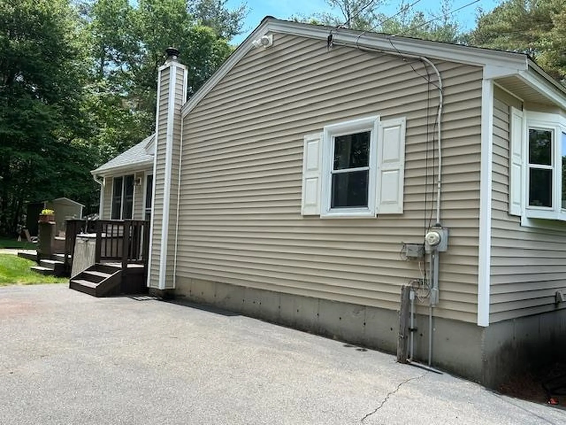 1 Carmel Drive Londonderry NH 03053