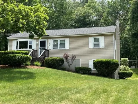 1 Carmel Drive Londonderry NH 03053
