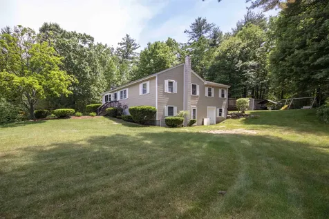 1 Carmel Drive Londonderry NH 03053