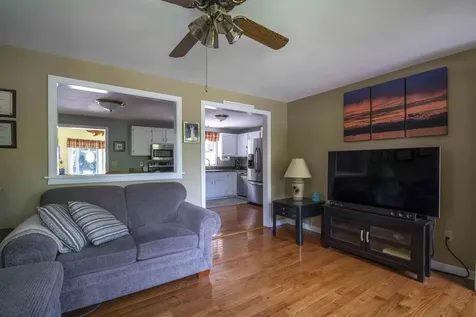 1 Carmel Drive Londonderry NH 03053