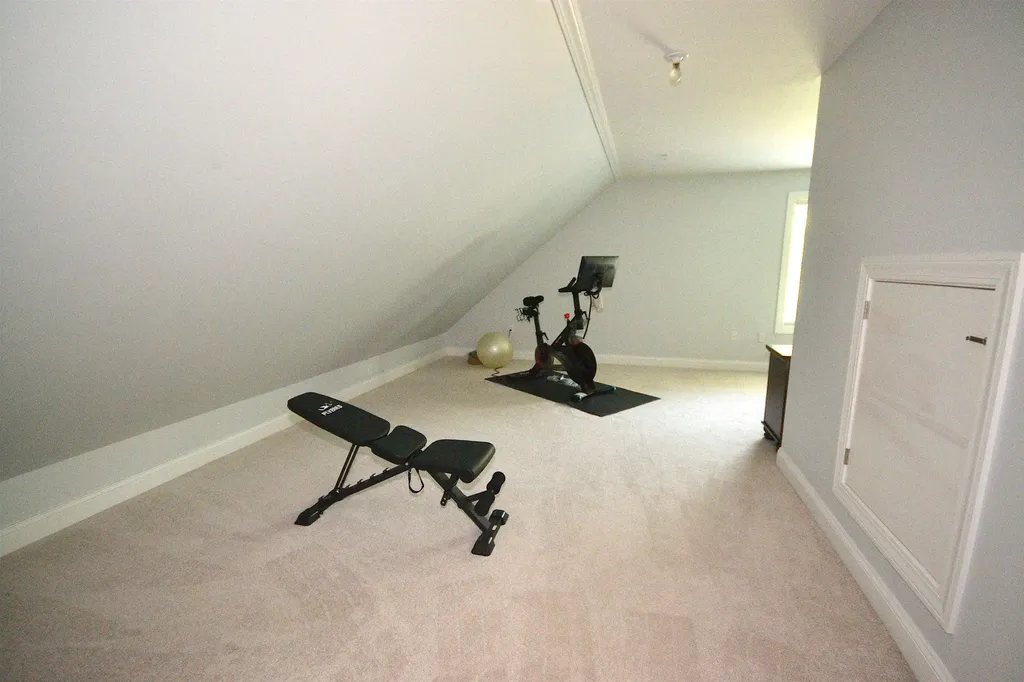 5 Metea Lane Bedford NH 03110