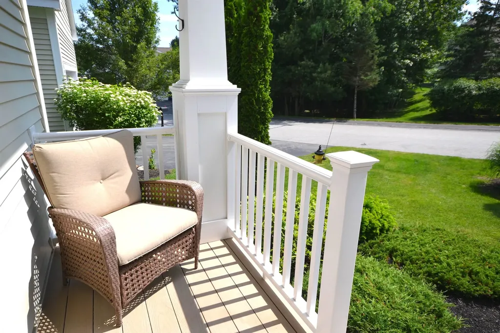 5 Metea Lane Bedford NH 03110