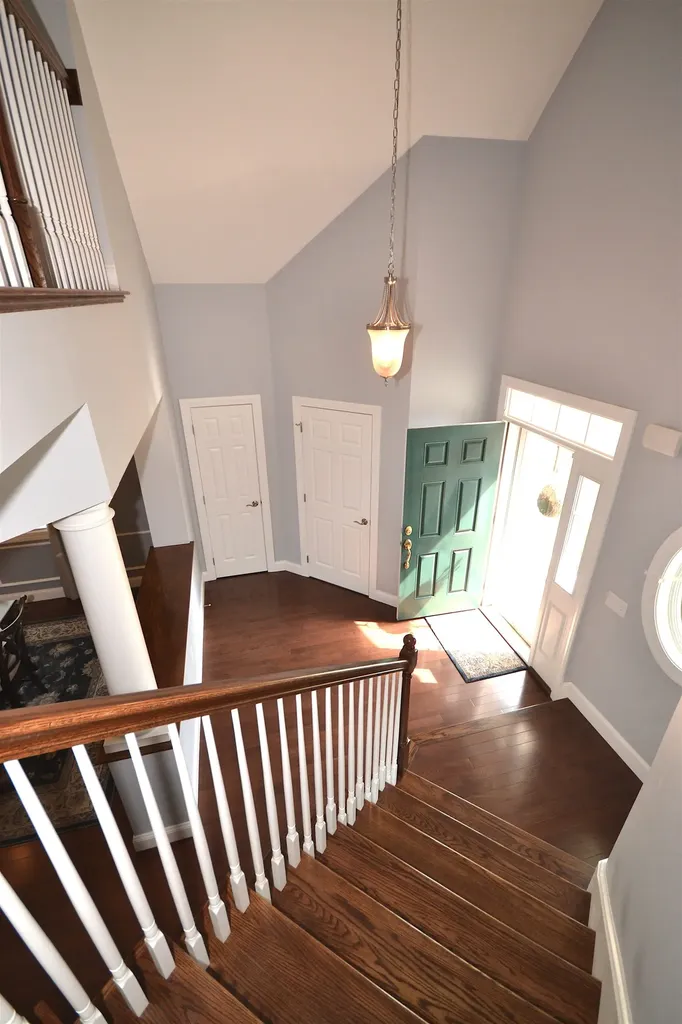 5 Metea Lane Bedford NH 03110