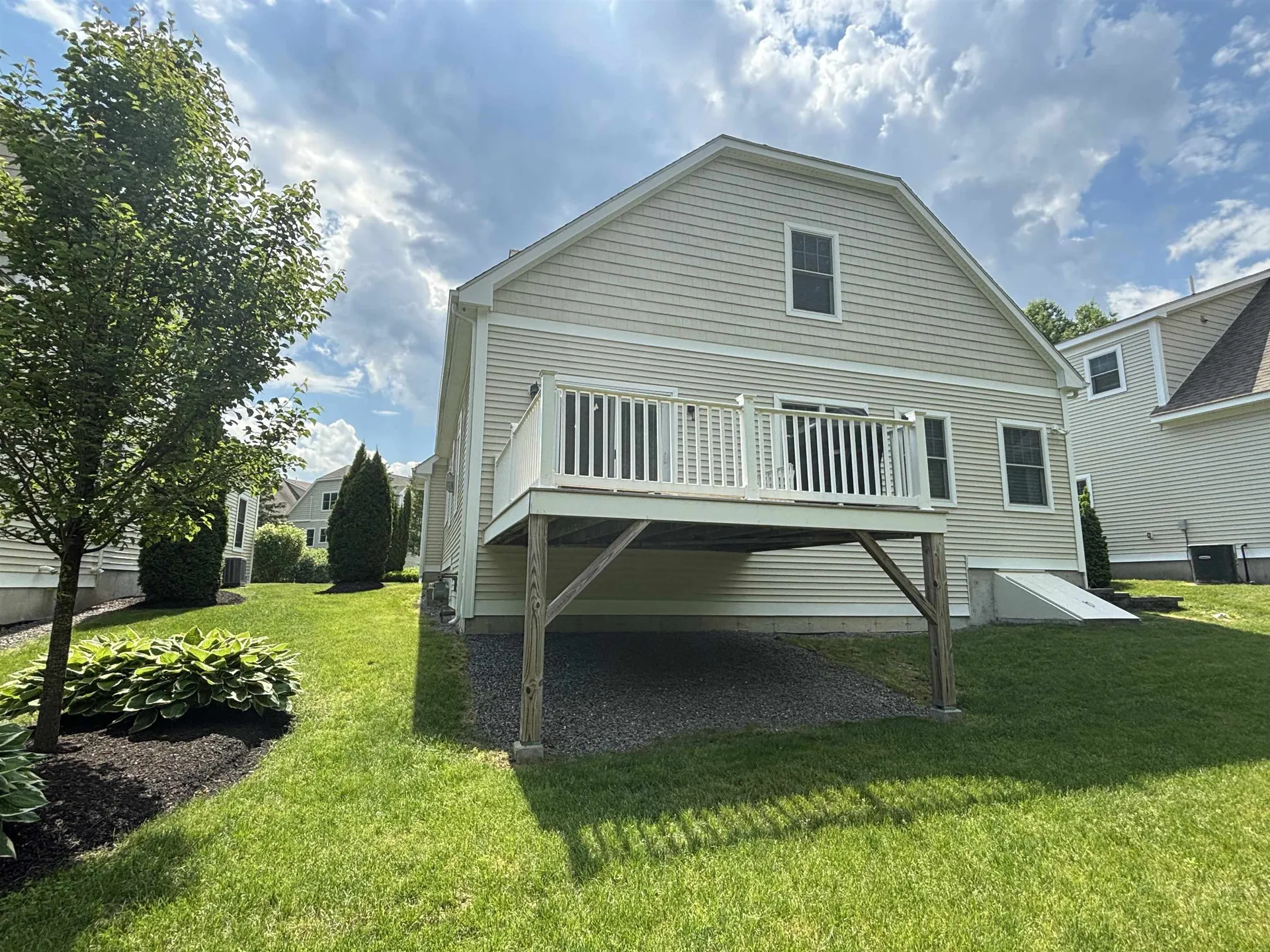 5 Metea Lane Bedford NH 03110