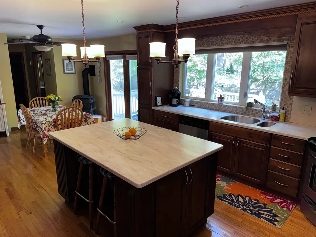 54 Longwood Circle Colchester VT 05446