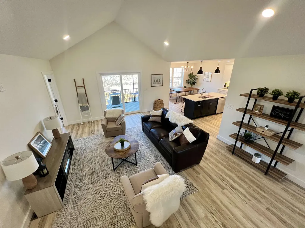 9 Brook Circle Northwood NH 03261