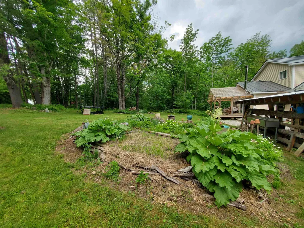1887 North Dorchester Road Dorchester NH 03266