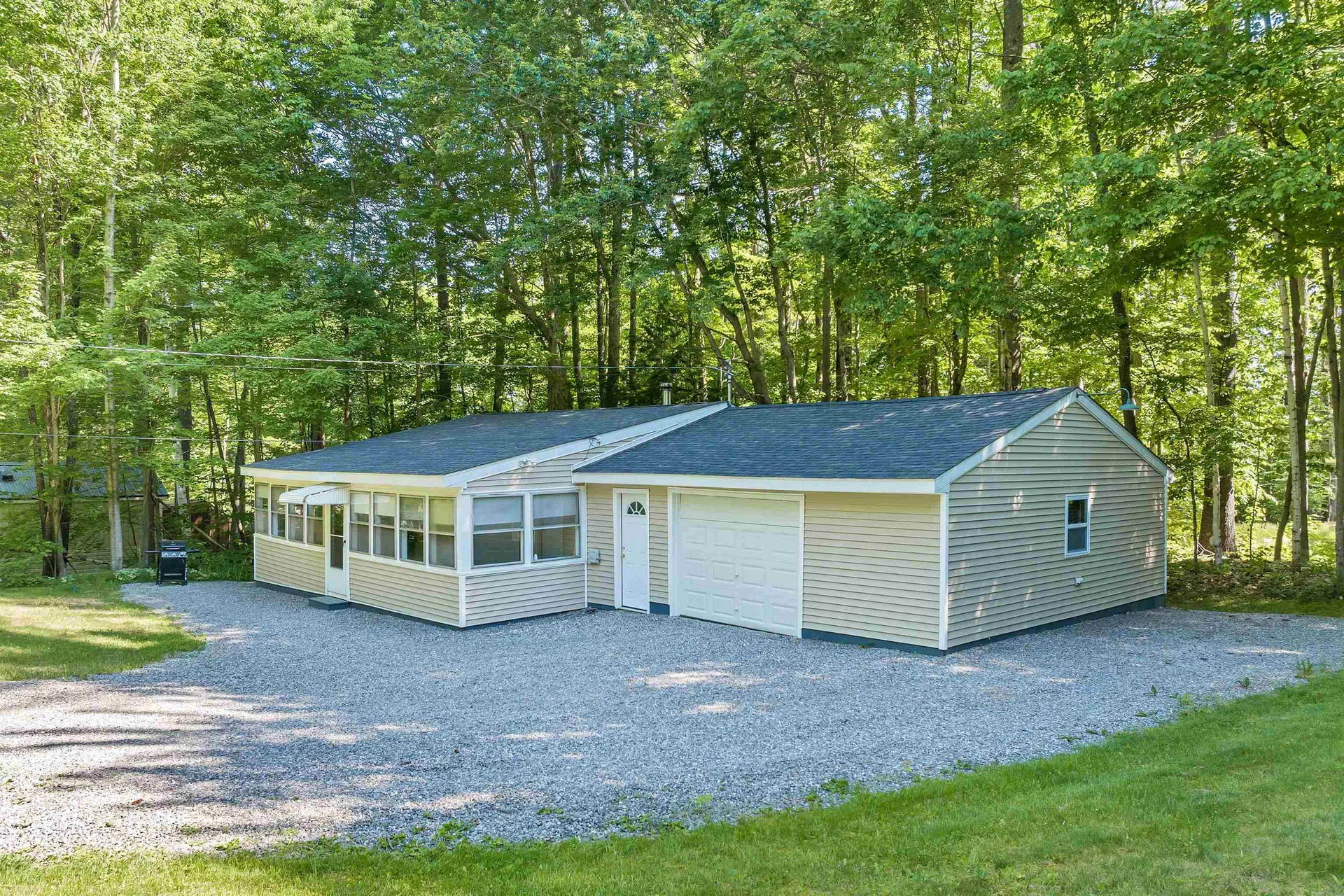 21 Canoe Lane Gilmanton NH 03237